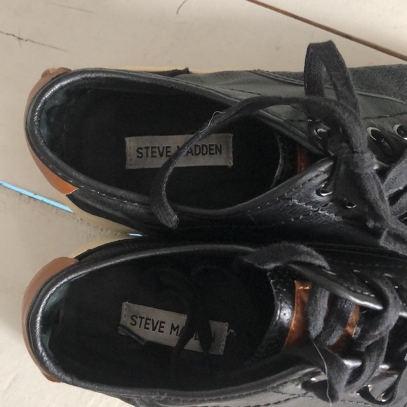 Steve Madden Mens Size  9.5 Sneakers - Picture 3 of 7